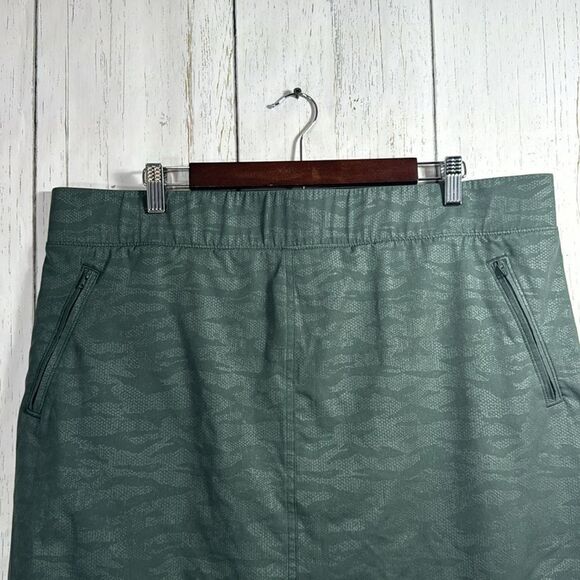 Orvis Embossed Green Pockets Activewear Gym Travel Elastic Waist  Skirt Skort - Picture 3 of 16